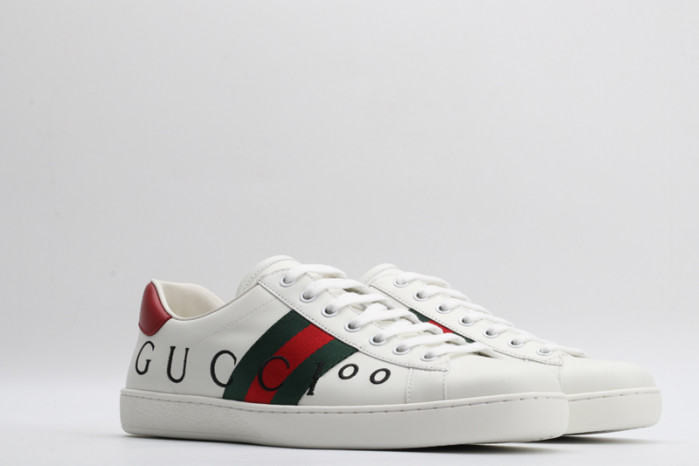 GC LOW-TOP SNEAKER