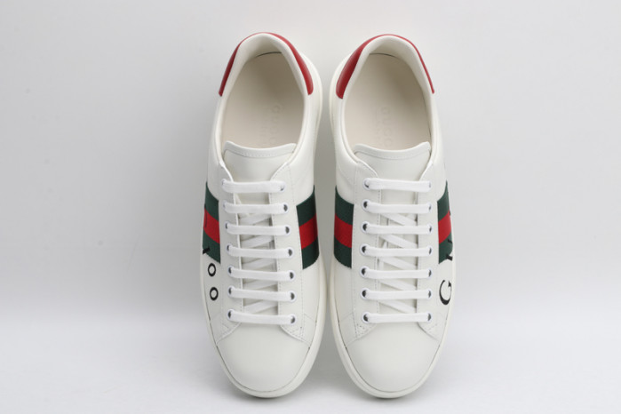 GC LOW-TOP SNEAKER