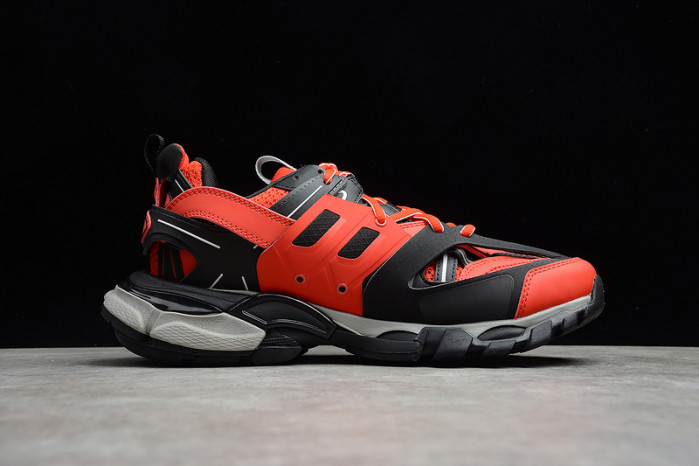BL TRIPLE S TRAINERS