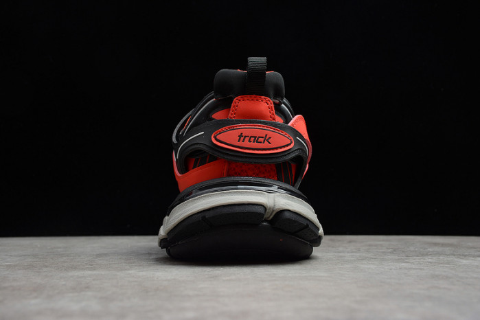 BL TRIPLE S TRAINERS
