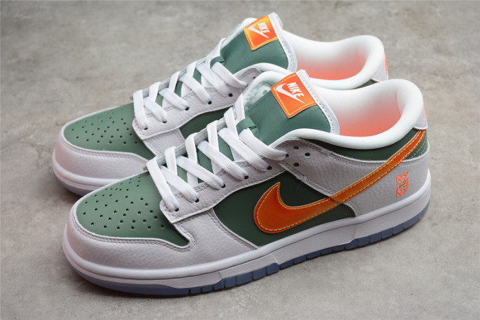 Nike Dunk Low NY vs. NY - DN2489-300