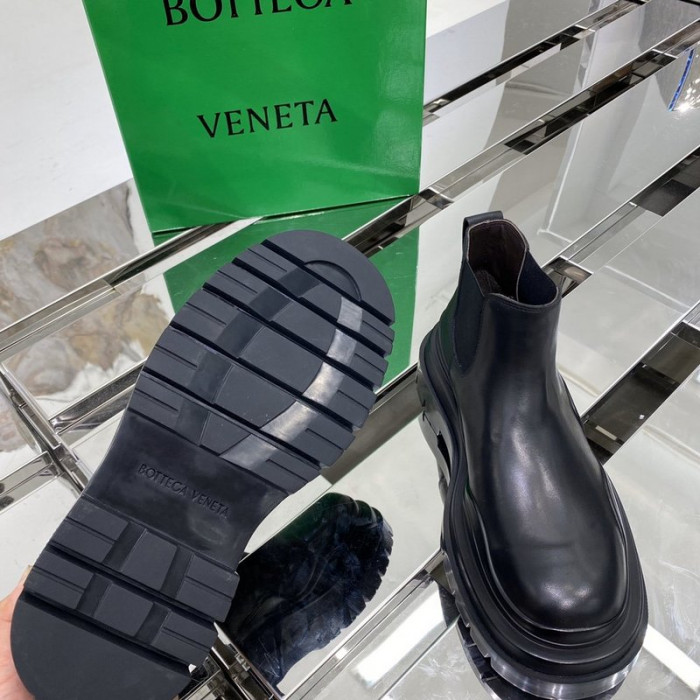 Bo*te*ga ve*ne*ta sneaker