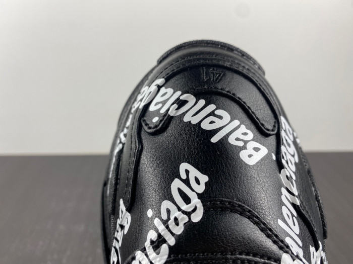 BL TRIPLE S TRAINERS