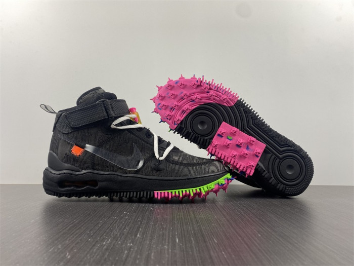 OW AIR FORCE 1 MID BLACK DO6290-001