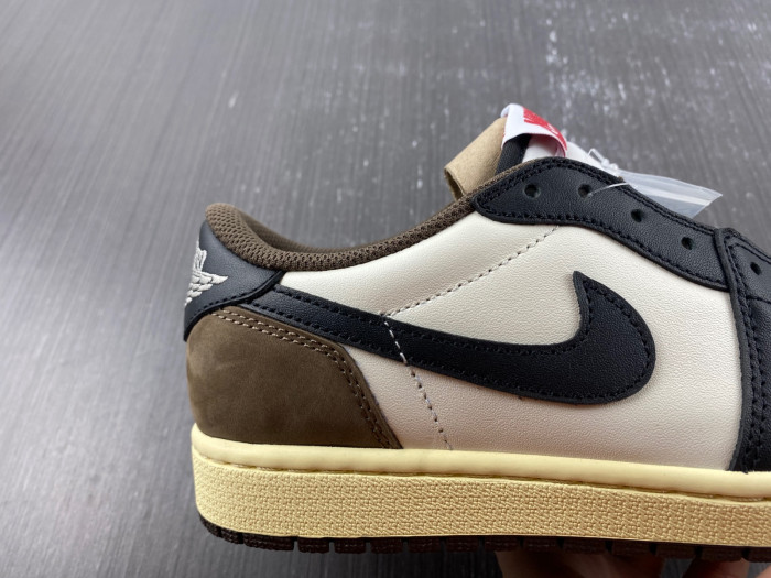 Air Jordan AJ1 Low OG SP TRAVIS SCOTT CQ4277-105