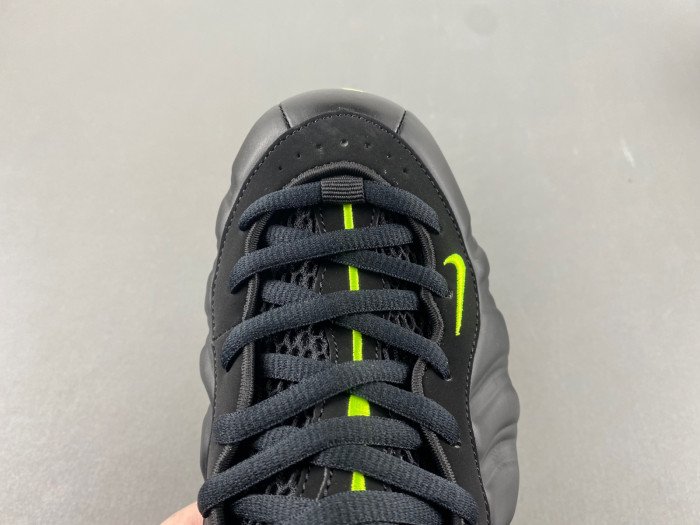 Nike Air Foamposite One “Volt” HF2902-001