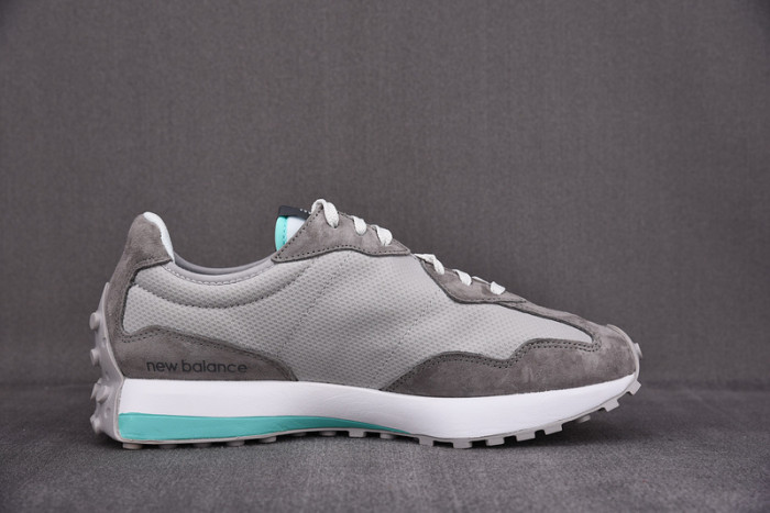 New Balance NB327