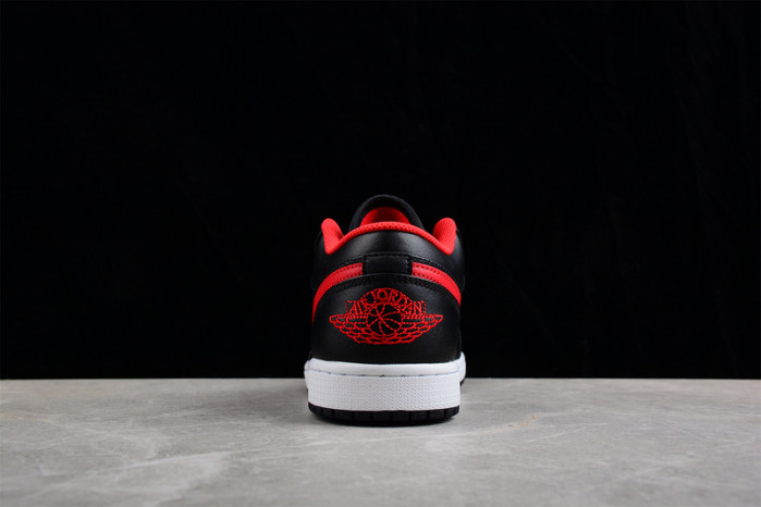 Air Jordan 1 Low "White Toe" 553558-063