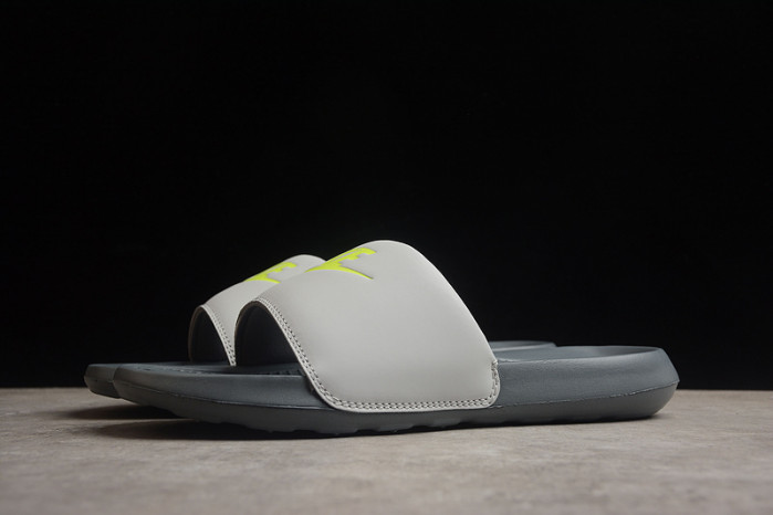 NK SLIDE CN9675-011