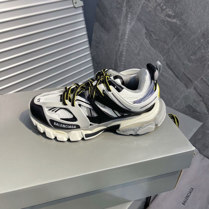 BL Track Sneaker R56