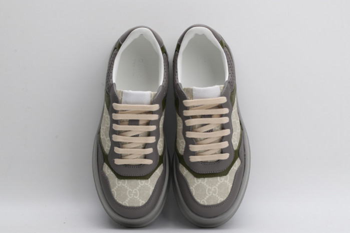 GC LOW-TOP SNEAKER