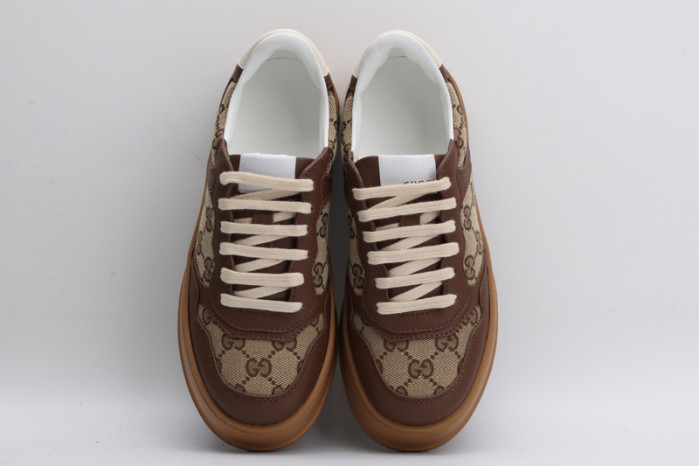 GC LOW-TOP SNEAKER