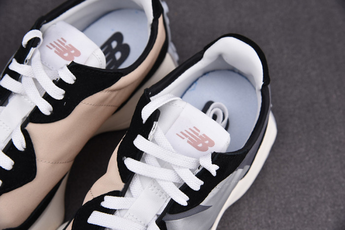 New Balance NB327D
