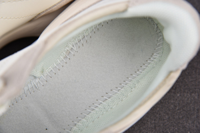 New Balance NB327H