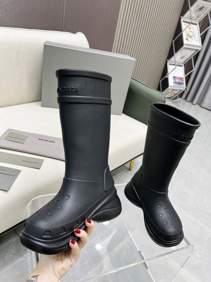 ba*len*cia*ga x Cr*0*s chunky rubber boots