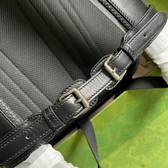 G*u*i medium backpack with interlocking g 696013
