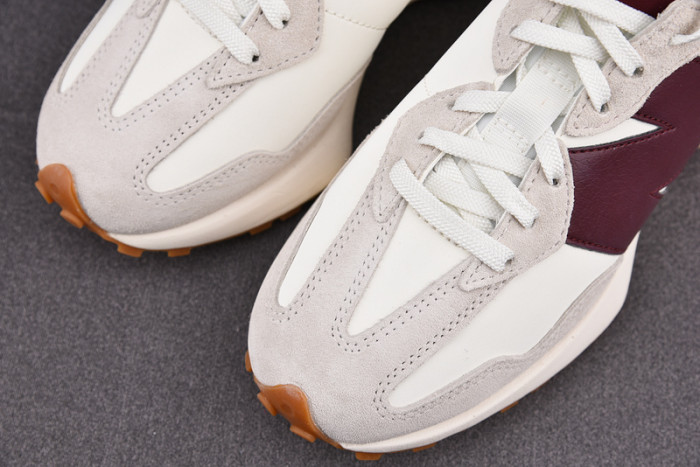 New Balance NB327H