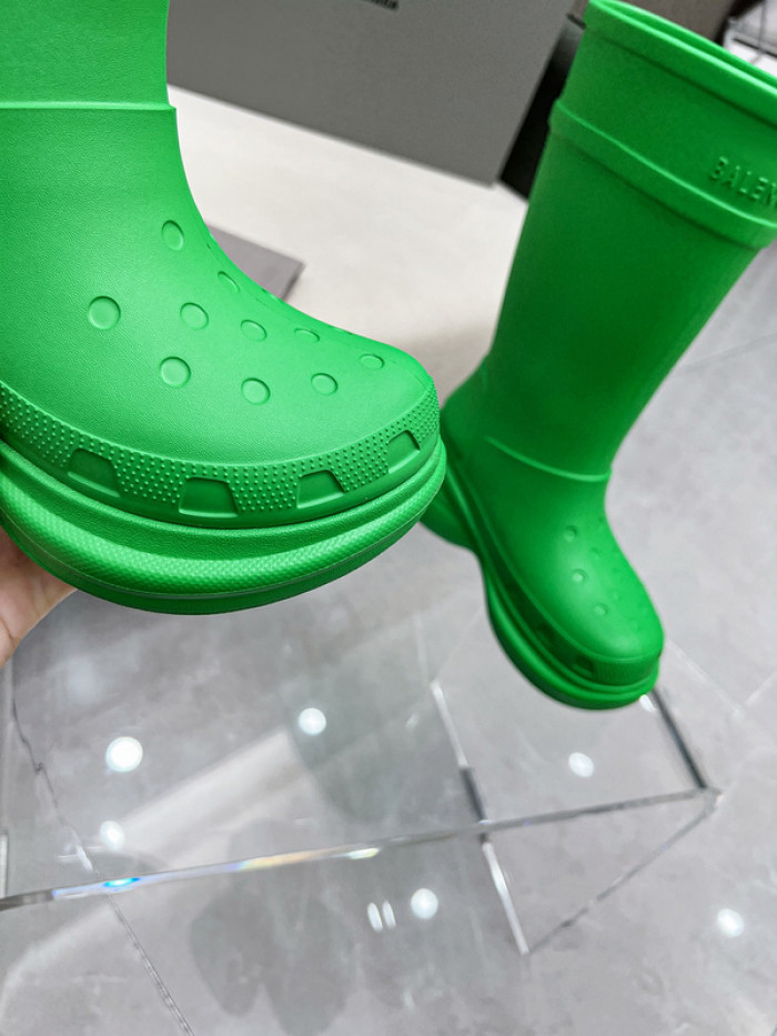 ba*len*cia*ga x Cr*0*s chunky rubber boots