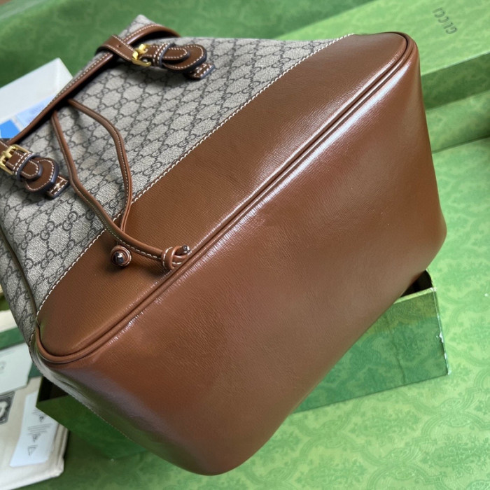 G*u*i medium backpack with interlocking g 696014