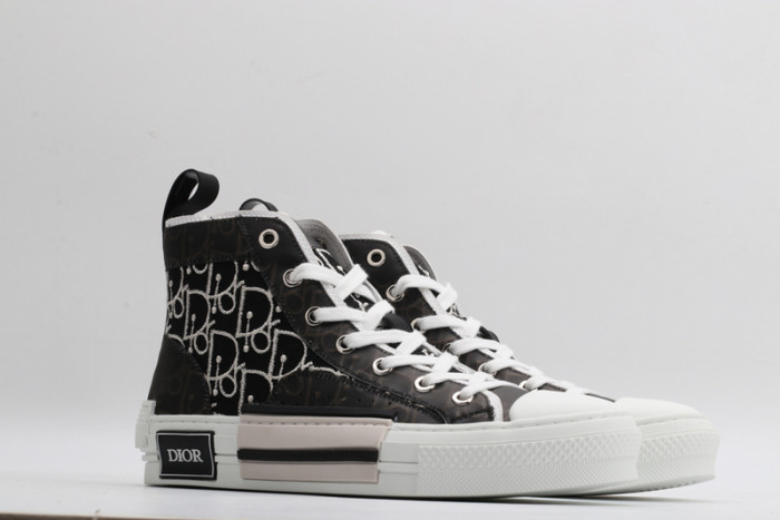 DR B23 OBLIQUE TOP SNEAKER