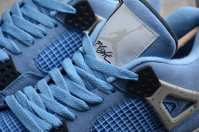 AIR JORDAN 4 RETRO UNIVERSITY BLUE CT8527-400