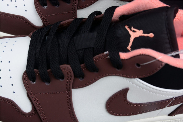 AIR JORDAN 1 LOW 