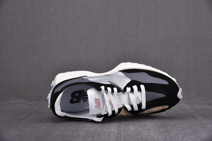 New Balance NB327D