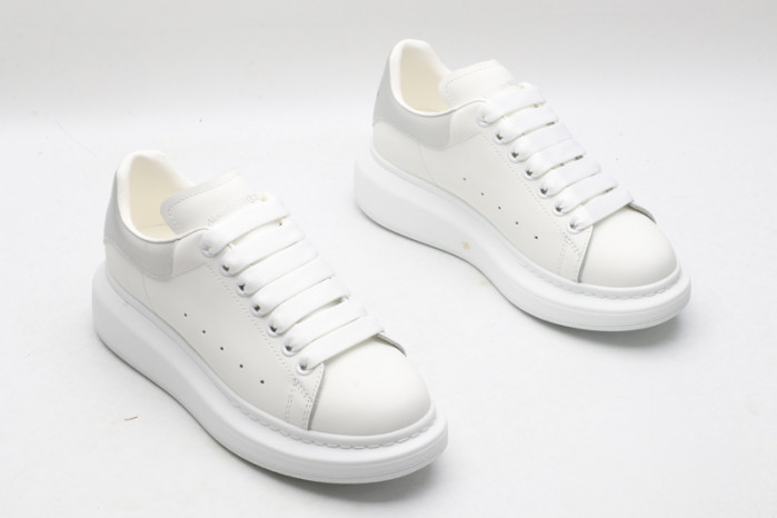 a1exa*der Mcqv*en sole sneakers