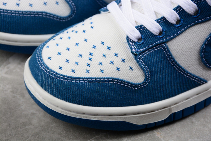 Nike DUNK LOW SE 