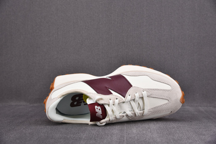 New Balance NB327H