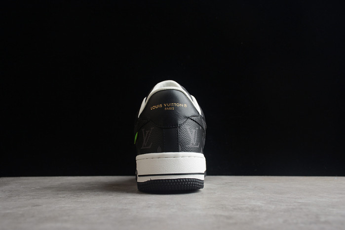 LV X NIKE AIR FORCE SNEAKER LK0236