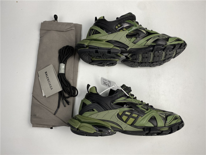 BL TRAINERS TRACK