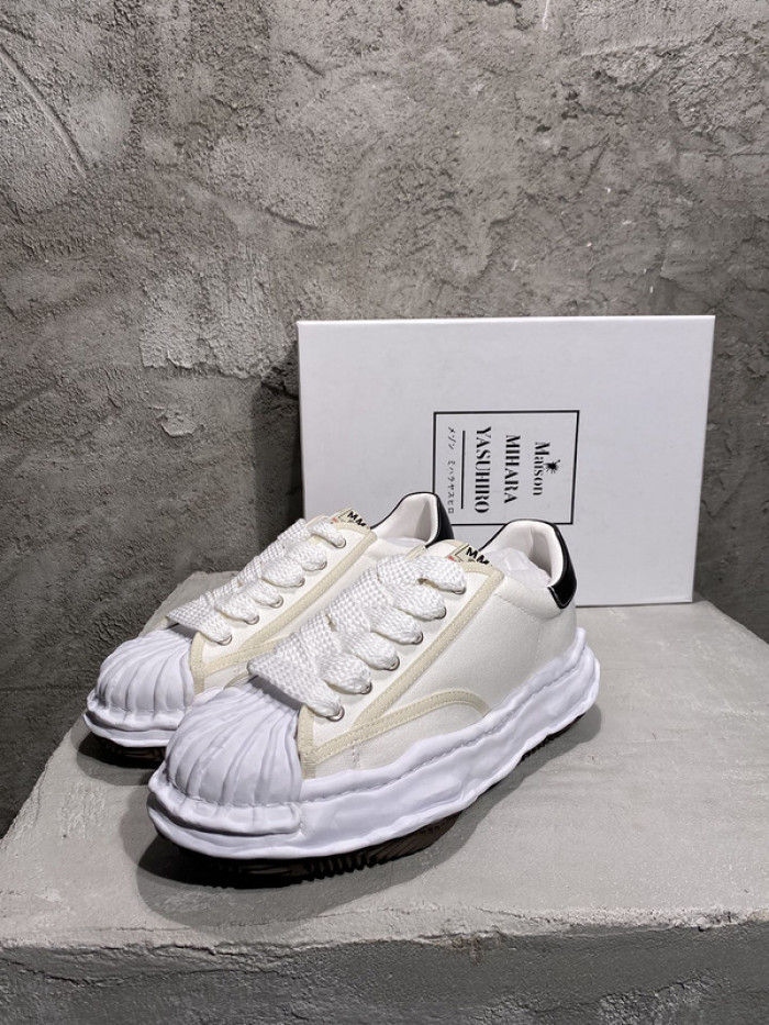 Ma*s*n mihara yasuhiro sneaker mmy-22