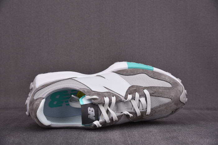 New Balance NB327