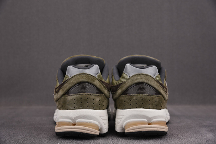 New Balance 2002RHN