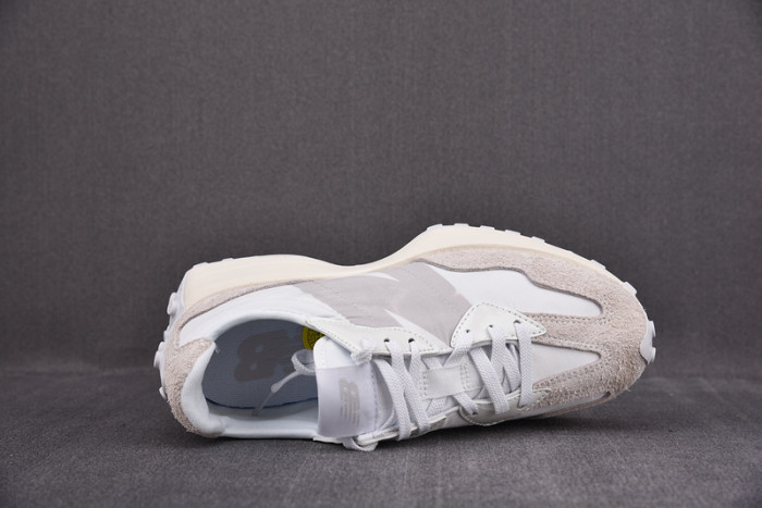 New Balance NB327F